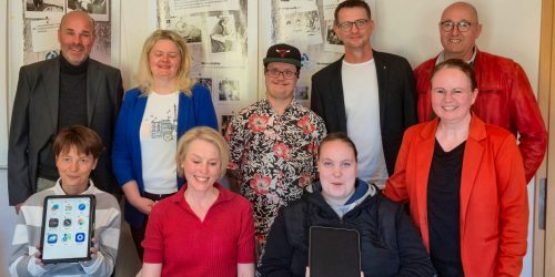 Vom Adventskalender zum iPads: Lions Club Brandenburg an der Havel übergab fünf iPads an die Lebenshilfe Brandenburg an der Havel Foto: Lions Club