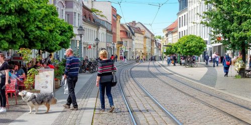 Hauptstraße - Einkaufsstraße zum verkaufsoffenen Sonntagen in Brandenburg an der Havel