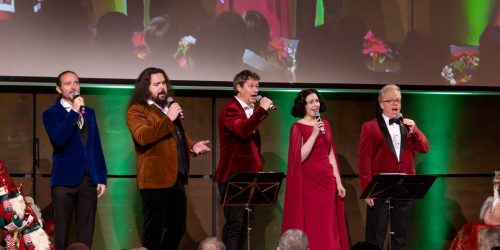 Melodien zur Weihnacht mit „Die Jungen Tenöre“ , Kammersänger Heiko Reissig und Sopranistin Nicole Rhoslynn.
