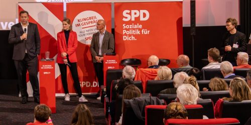 SPD-Co-Vorsitzende und Vizekanzler Lars Klingbeil stellte sich in Brandenburg an der Havel den Fragen der Bürgerinnen und Bürger.