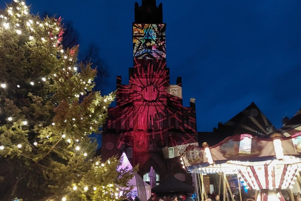 Weihnachtszauber 2.0: Foto vom Weihachtszauber 2023 am Altstädtischen Rathaus
